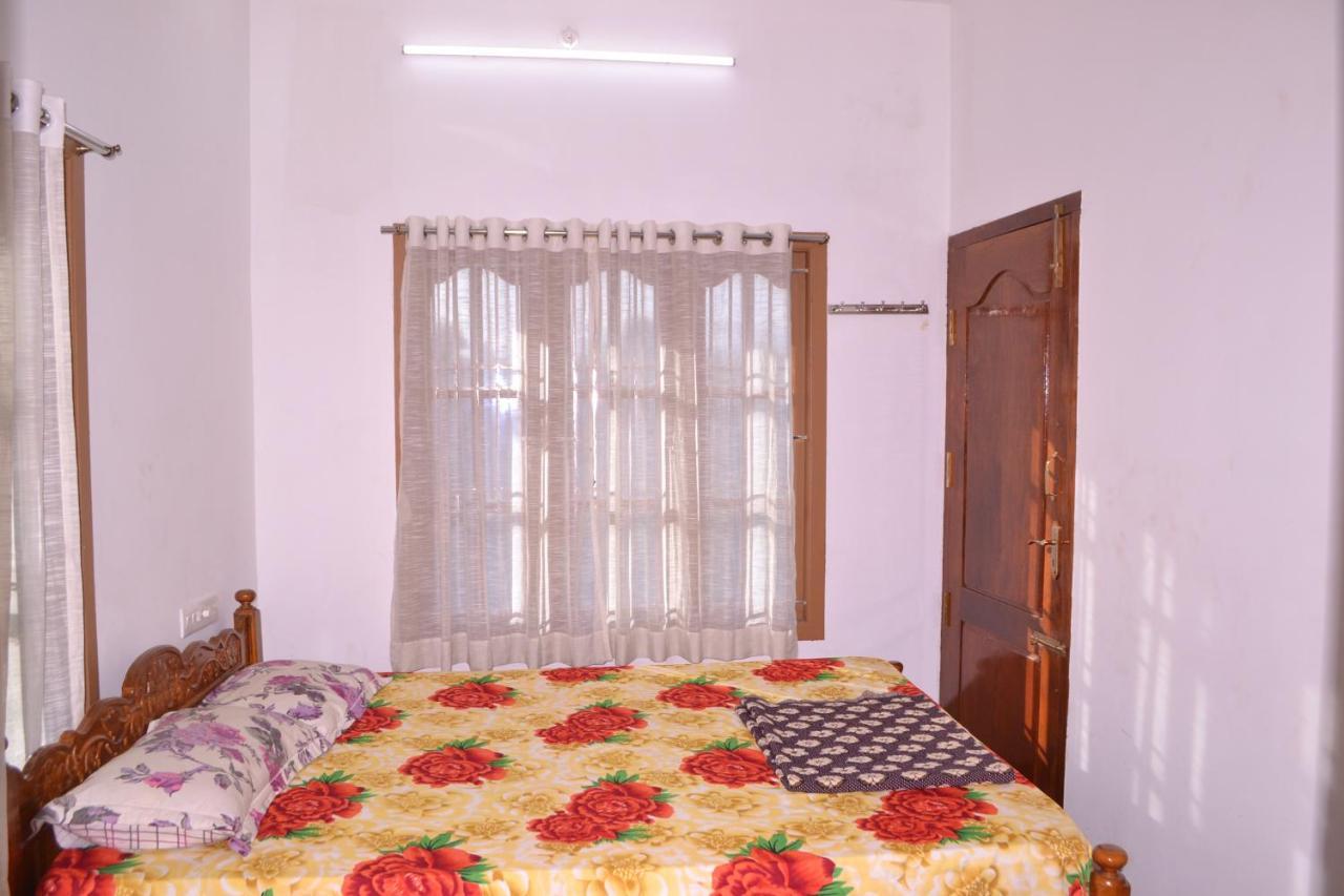 Yuga Guest House Kuttalam  Exterior photo