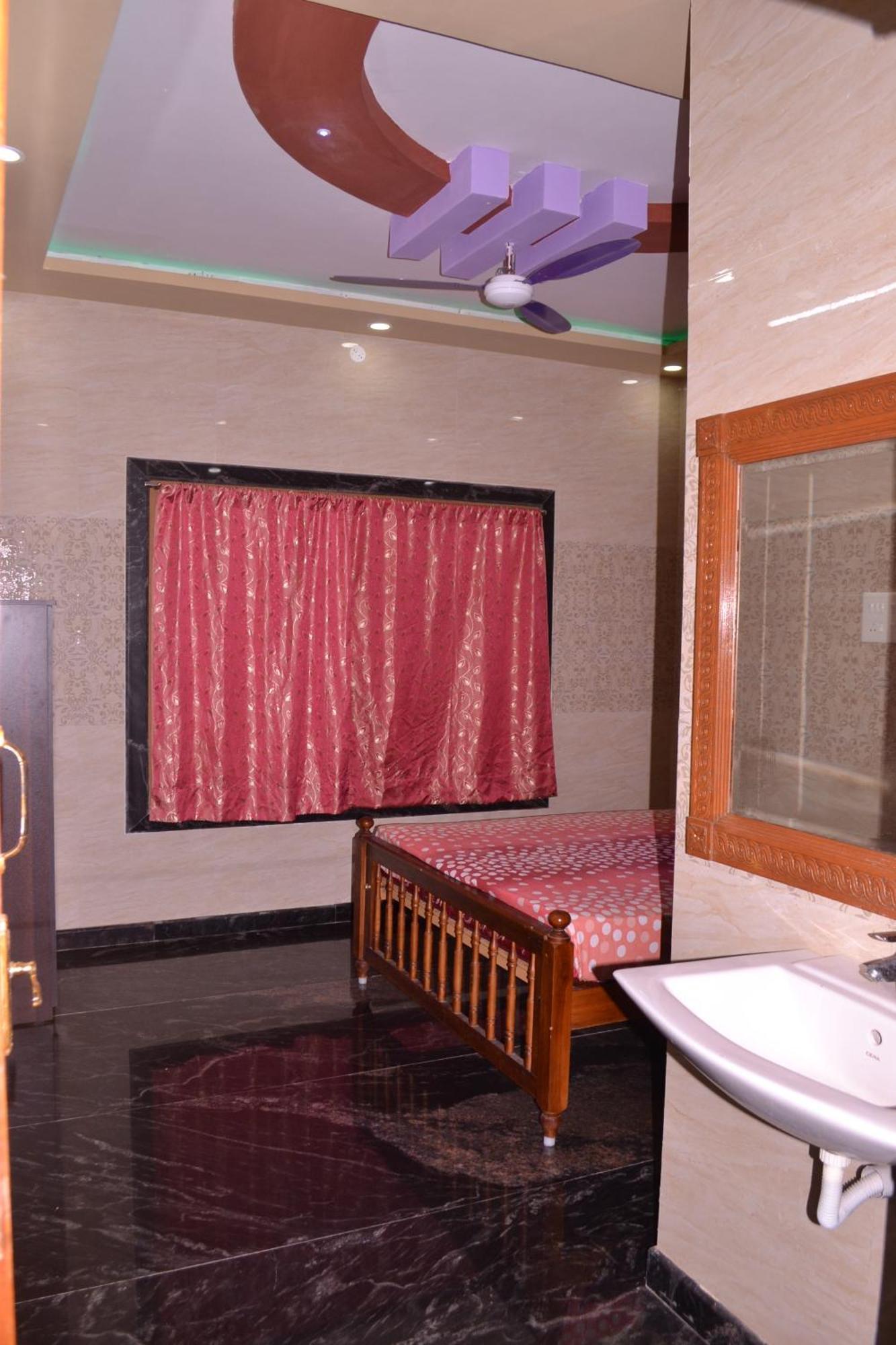 Yuga Guest House Kuttalam  Exterior photo